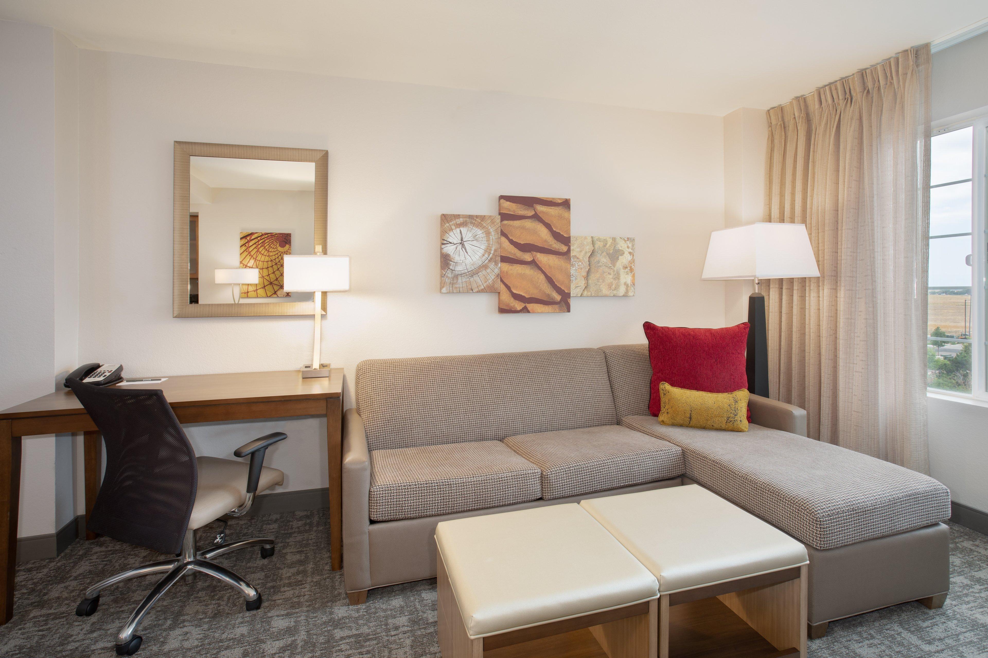 Staybridge International Airport By Ihg Hotel 3*
