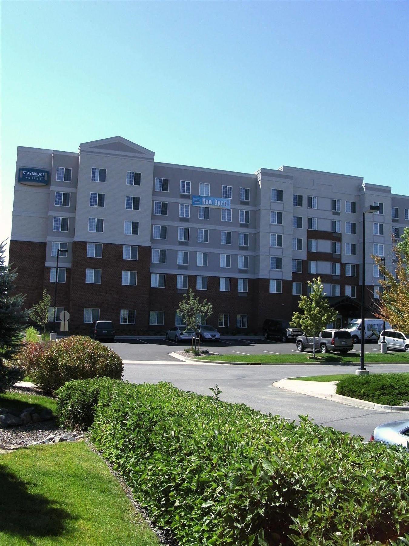 Staybridge International Airport By Ihg Hotel DEN
